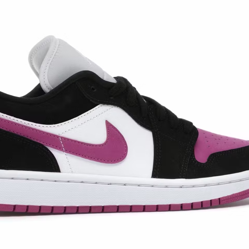Jordan Low 1’s